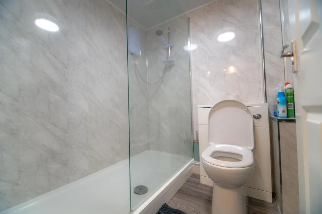 Zaibnb 3 York Apartmán